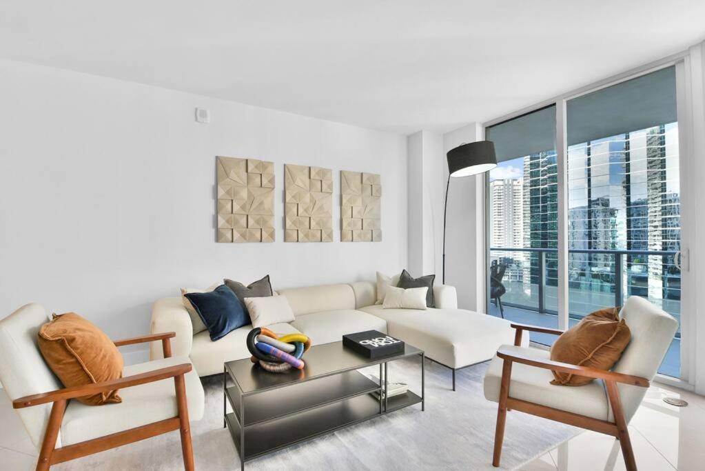 Lovely Upscale Condo Gorgeous View 2Bd 2Bath In Brickell Miami Exterior foto