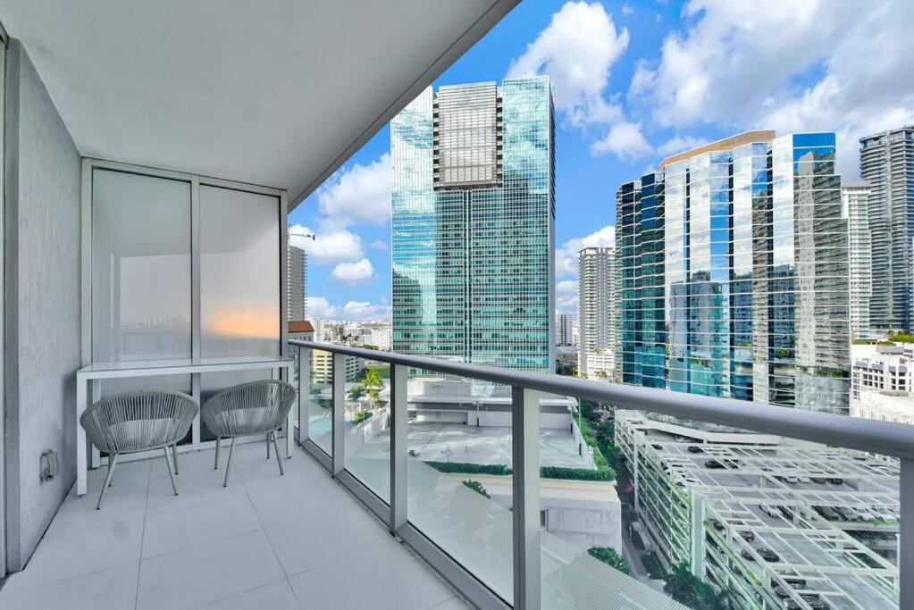 Lovely Upscale Condo Gorgeous View 2Bd 2Bath In Brickell Miami Exterior foto